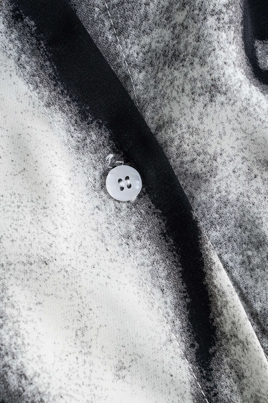 MICAS Long Sleeve Tops|Long Sleeves Tops-Contrast Print Long-Sleeve Shirt Contrast Color