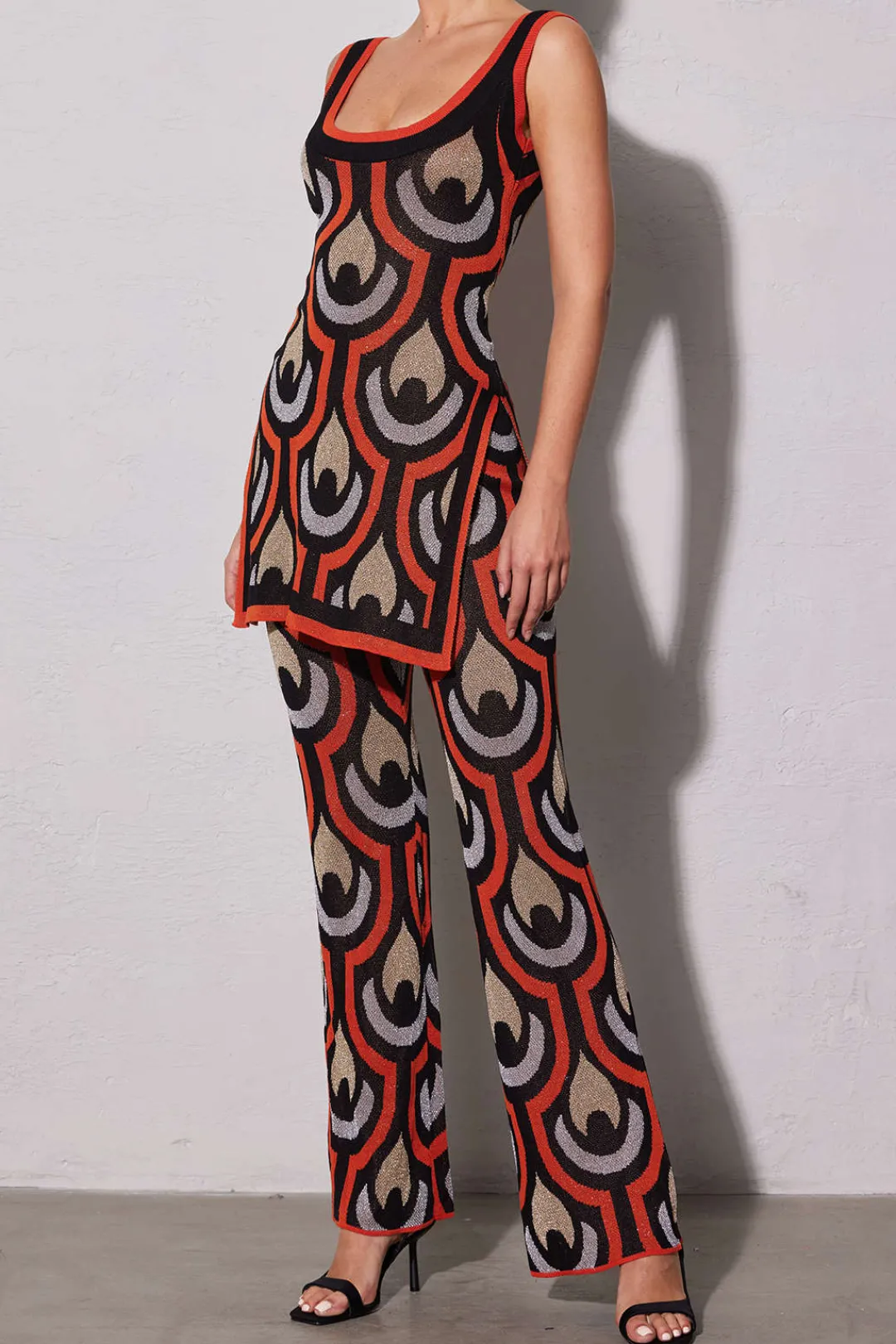 MICAS Knitwear|Knit Dresses-Geometric Pattern Knit Slit Sleeveless Mini Dress MULTICOLOR