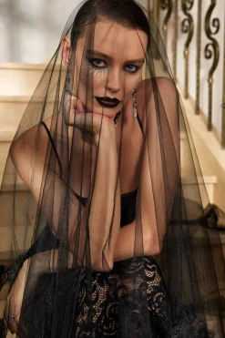 MICAS Skirt Sets-Lace Crop Top And High-Waisted Skirt Set BLACK